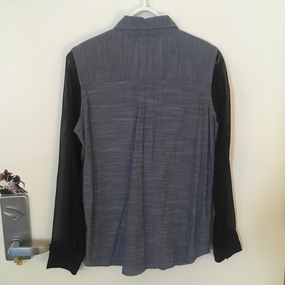 Hurley Blouse - Picture 2 of 4